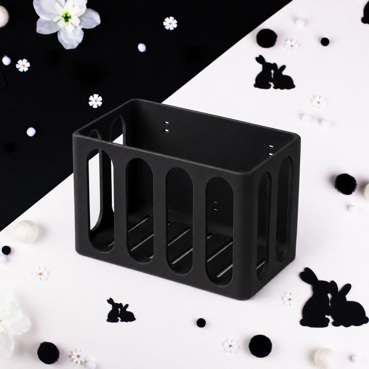 Guinea Pig & Rabbit Hay Rack – Jet Black | Cage & Wall Mounted | Made in Britain