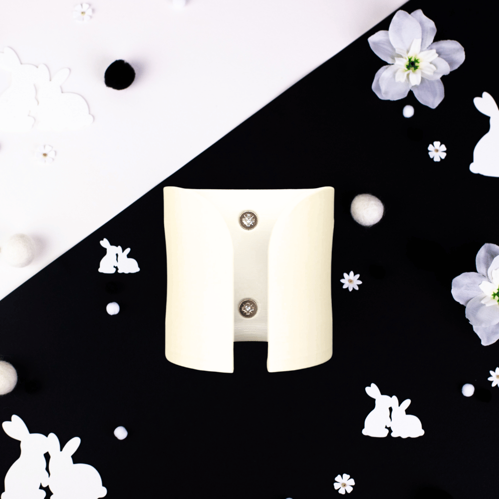 No-Wire Guinea Pig & Rabbit Water Bottle Holder – Bright White | Made in Britain